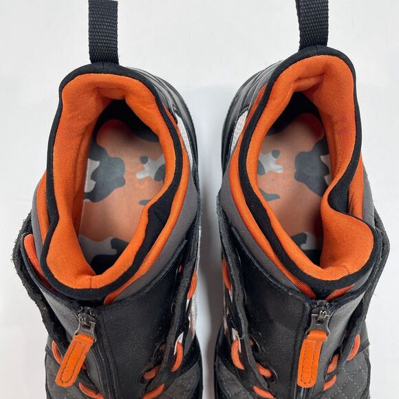 Athletic_Shoes